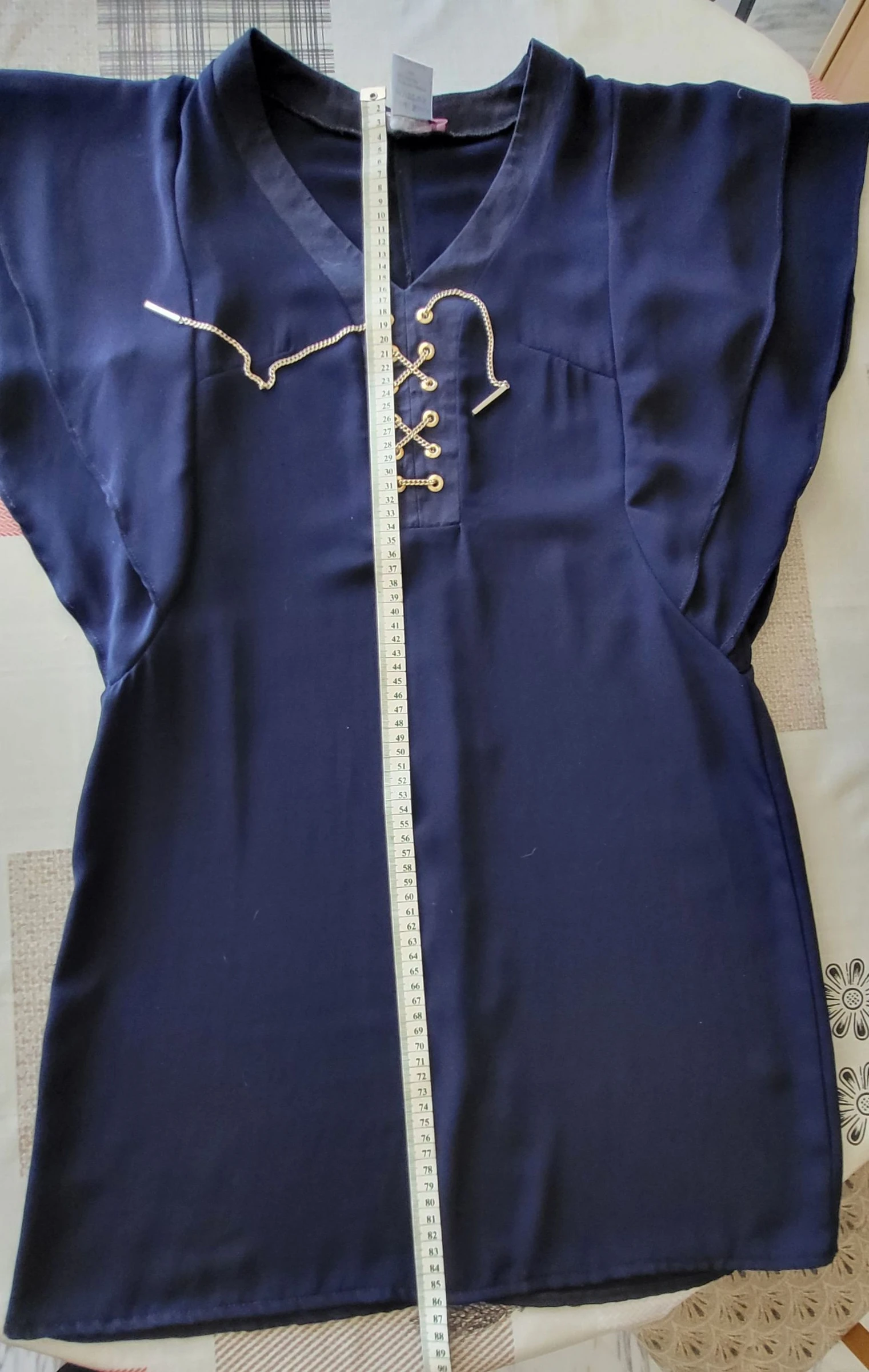 Nana Baila Vestido TFr38/TM-Marinho-Ombro com Volante & Corte Reto & Decote com Laço Dourado em OT – photo 16